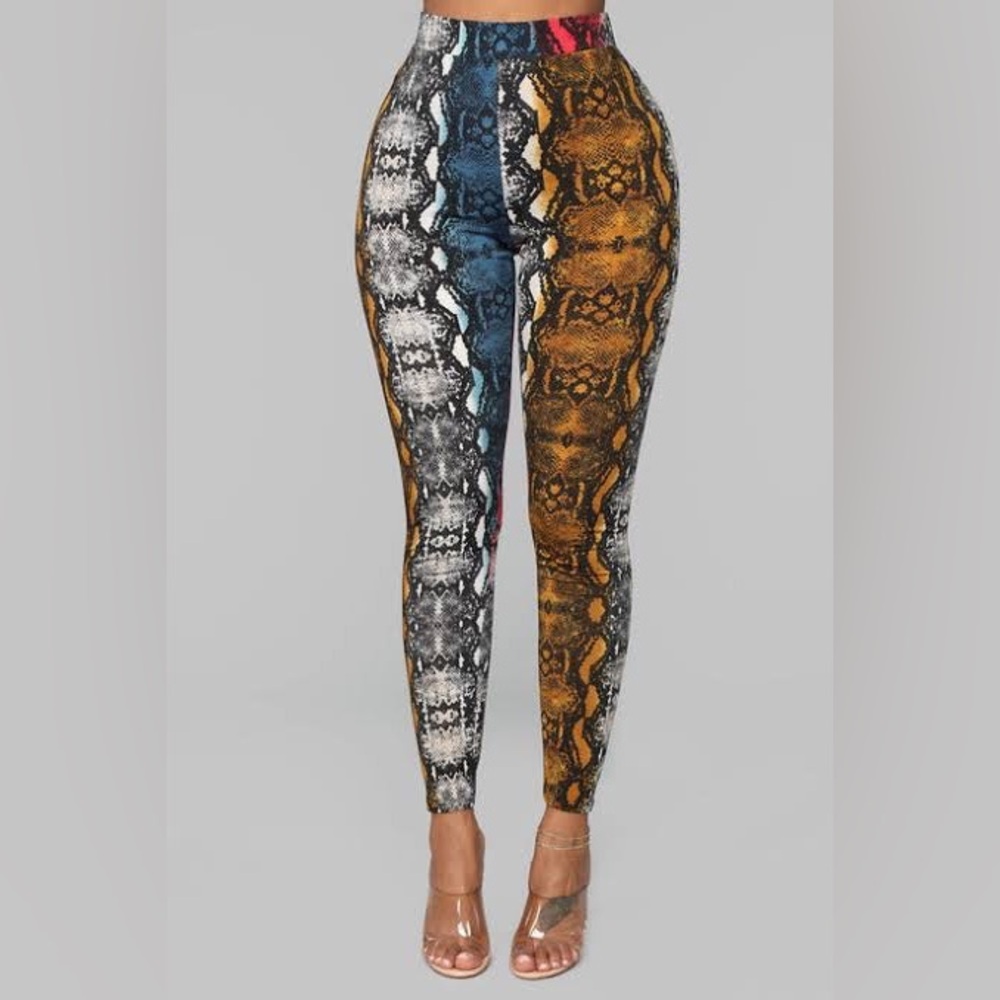 Fashion Nova Multicolor Snake Print Leggings - Picture 1 of 4